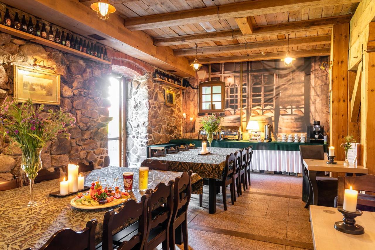 Palac Spichrz Borcz Esterno foto